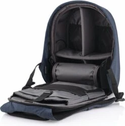 XD Design Bobby Hero XL - Anti-Diefstal Rugzak 21.5 Liter - Navy -Mode Bagage Winkel 1197x1200 3