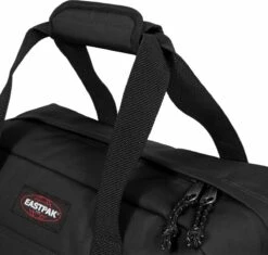 Eastpak COMPACT + Reistas, 23 Liter - Black -Mode Bagage Winkel 1200x1142