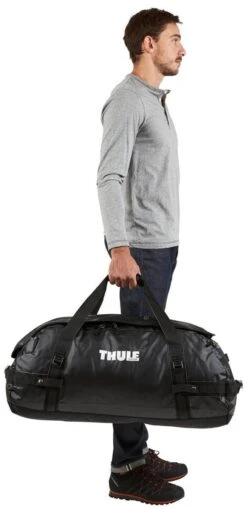 Thule Chasm Reistas L-90L - Zwart -Mode Bagage Winkel 582x1200 3