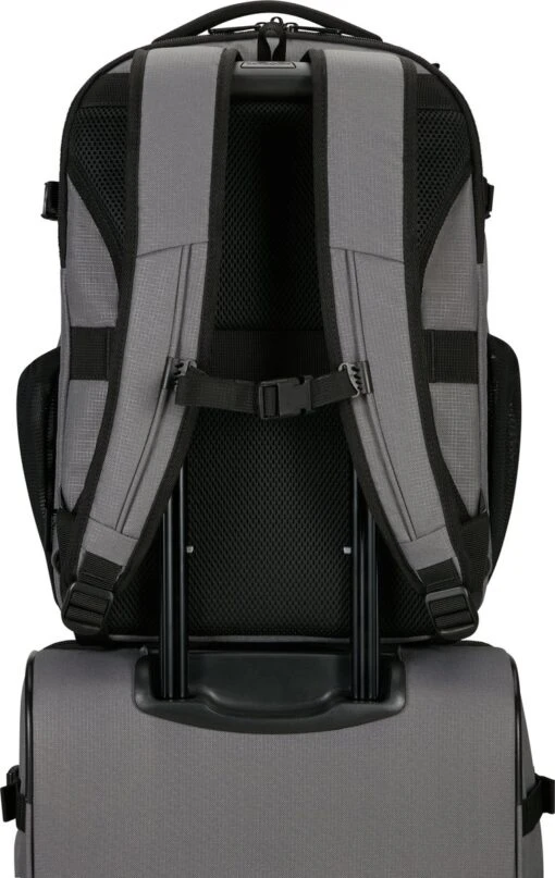 Samsonite Rugzak Met Laptopvak - Roader Laptop Backpack 15.6 - Drifter Grey -Mode Bagage Winkel 758x1200 4