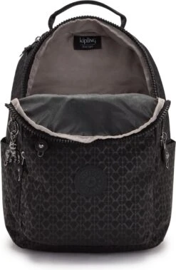 Kipling SEOUL S Rugzak, 14 Liter - Signature Emb -Mode Bagage Winkel 783x1200 4